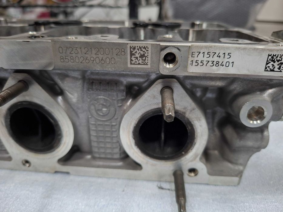 8580269 Нова Цилиндрова глава валове B37 C15A BMW X1 16d MINI F60 F56