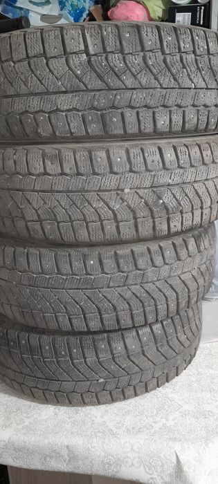 Продам Шины зимние