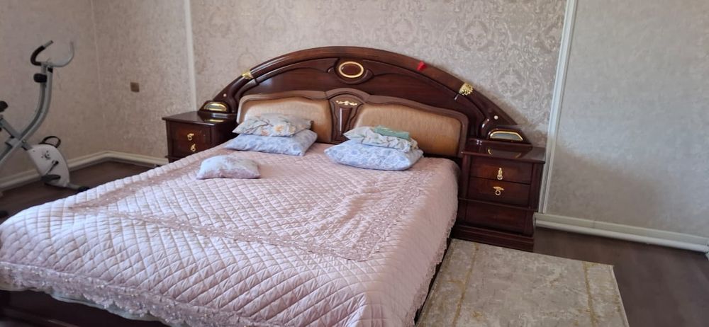 Продаю 2-х спальный гарнитур