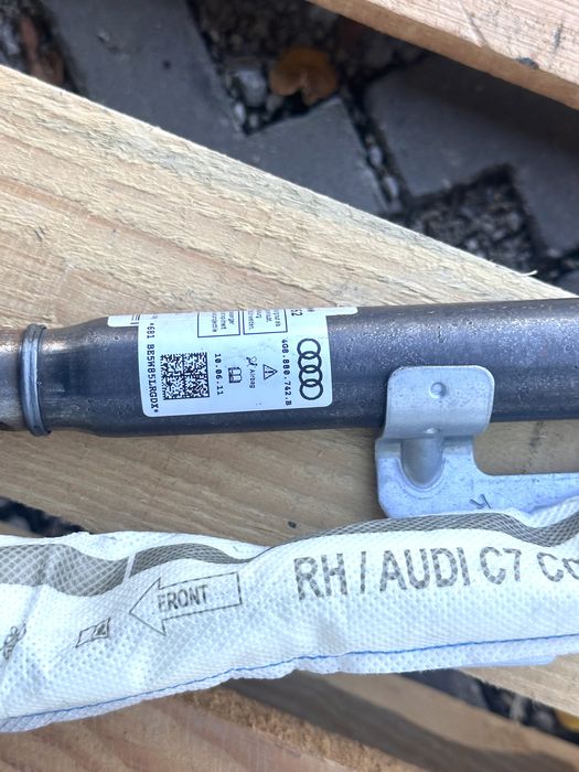 Дясна Завеса Щора Въздушна възглавница AUDI A7 C7 4G 4G8880742B