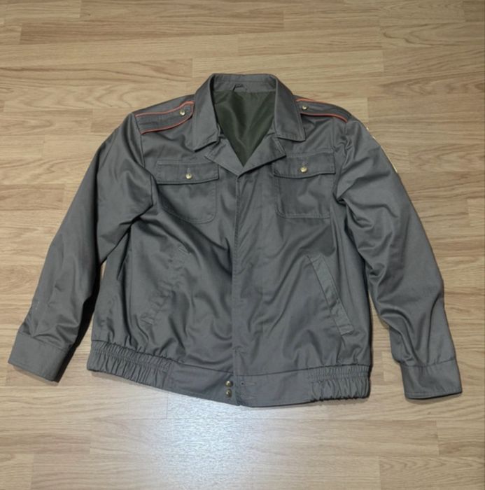 Jacheta militara Noua