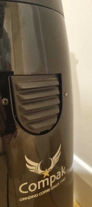 Кафемелачка Compak K10 Fresh