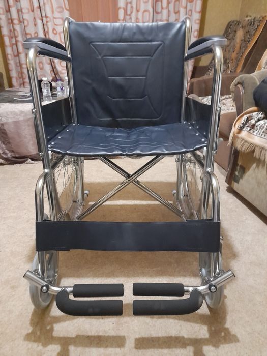 Инвалидная коляска  сотилади. Янги холатда. четдан келтирилган .
