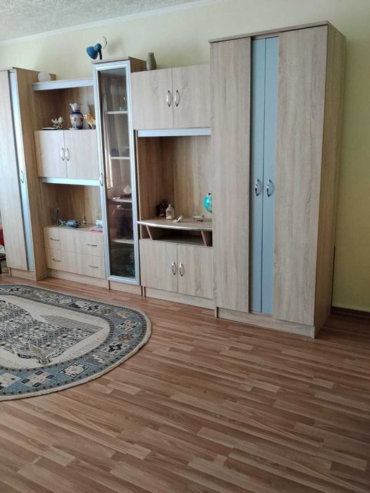 Vand sau schimb cu casa , apartament cu 2 camere !!!