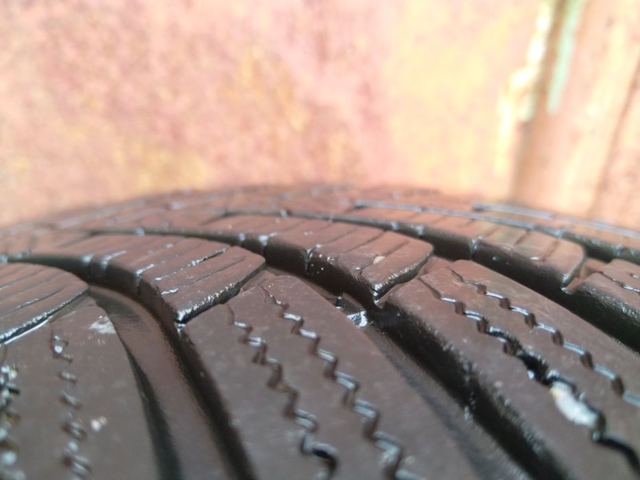 Anvelope iarna  Hyundai Tucson/ SantaFe 215/65/R16  98H cu jenti alumi