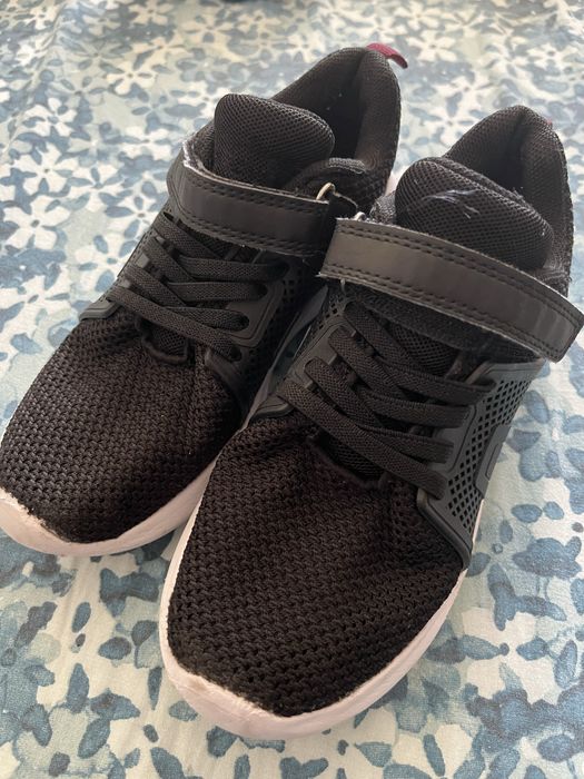 Tenisi Minecraft H&M marimea 33 /adidasi Tex