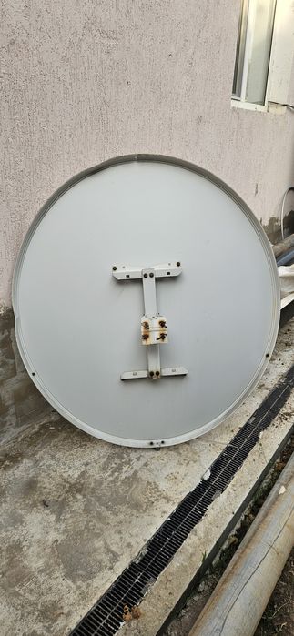 Спутниковая антенна