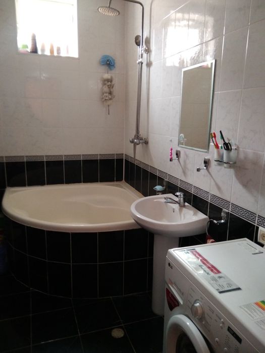 Namunali 6 sotixli katej sotiladi