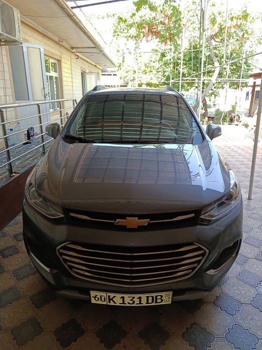 TRACKER 1 premier