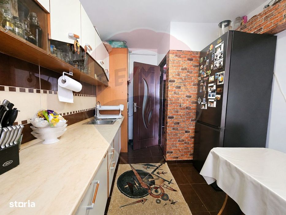 Apartament cu 3 camere de vanzare Casa de Cultura Constanta