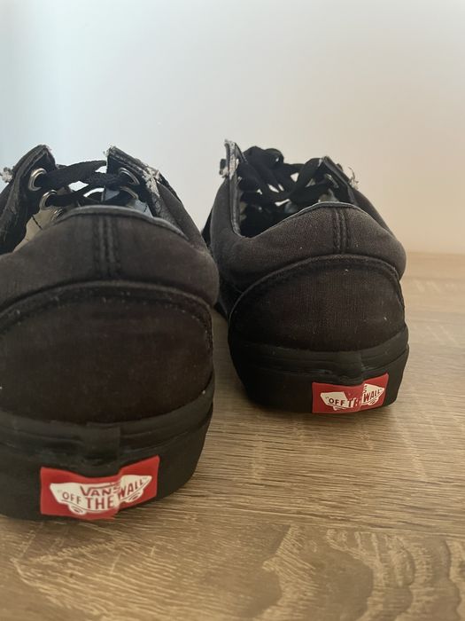 Обувки Vans off the wall