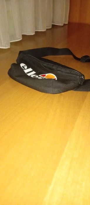 Черна Ellesse чанта за кръста