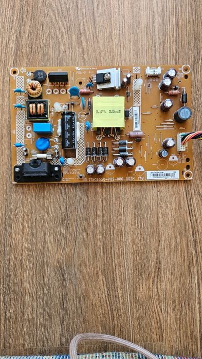 Sursă: 715g6661-p01-000-002h;715g8962-p02-000-001s