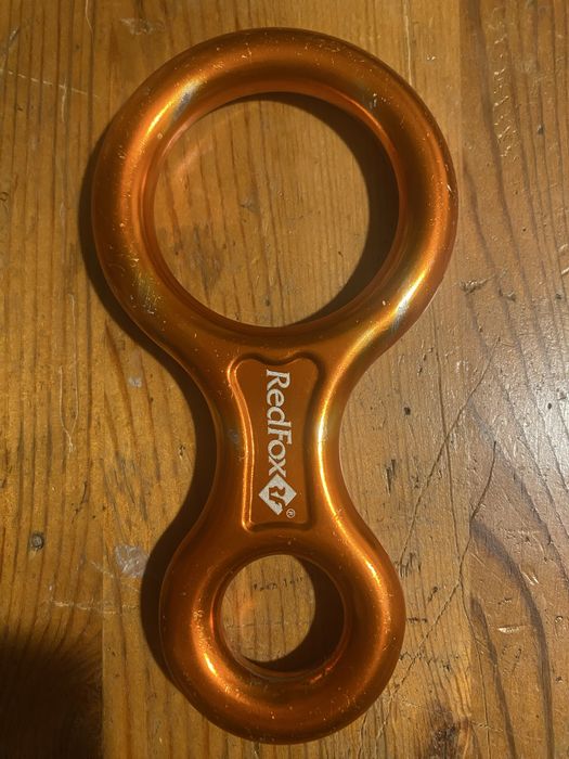 восьмерка RedFox