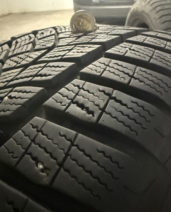 Зимни гуми GOOD YEAR 235/50/R17