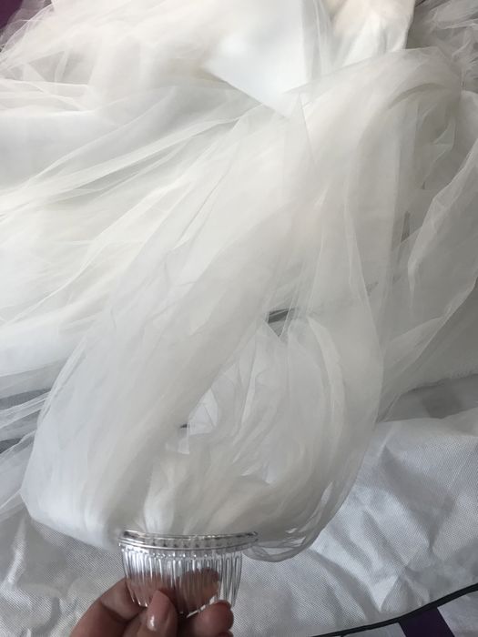 Vand rochie de mireasa SIA BRIDAL