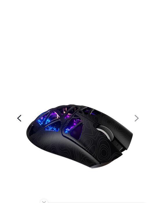 Komplekt gaming monitor, klaviatura va mishka sotiladi