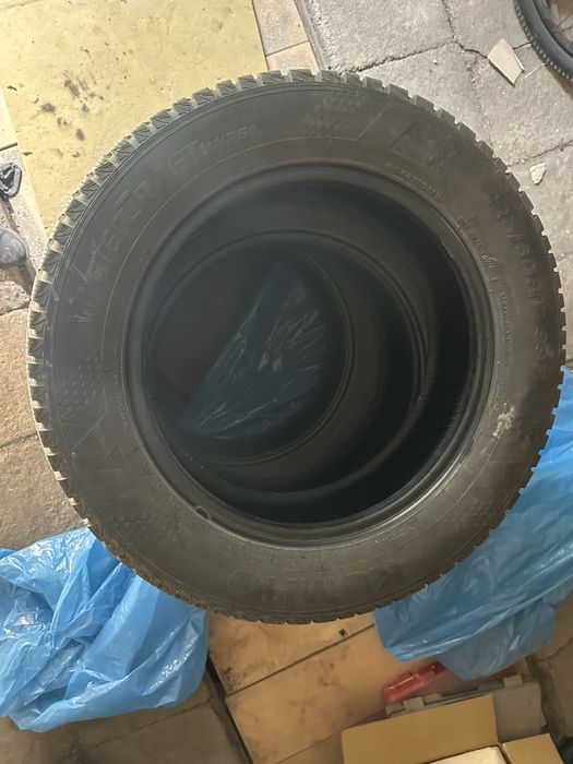 Зимни гуми kumho WinterCraft wp51 225/60 R17