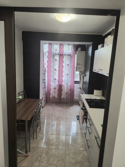 Vand apartament 2 camere Micro 16
