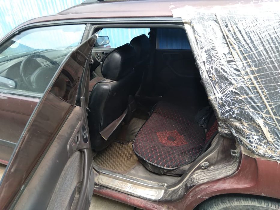 Продам субару легаси 1996г