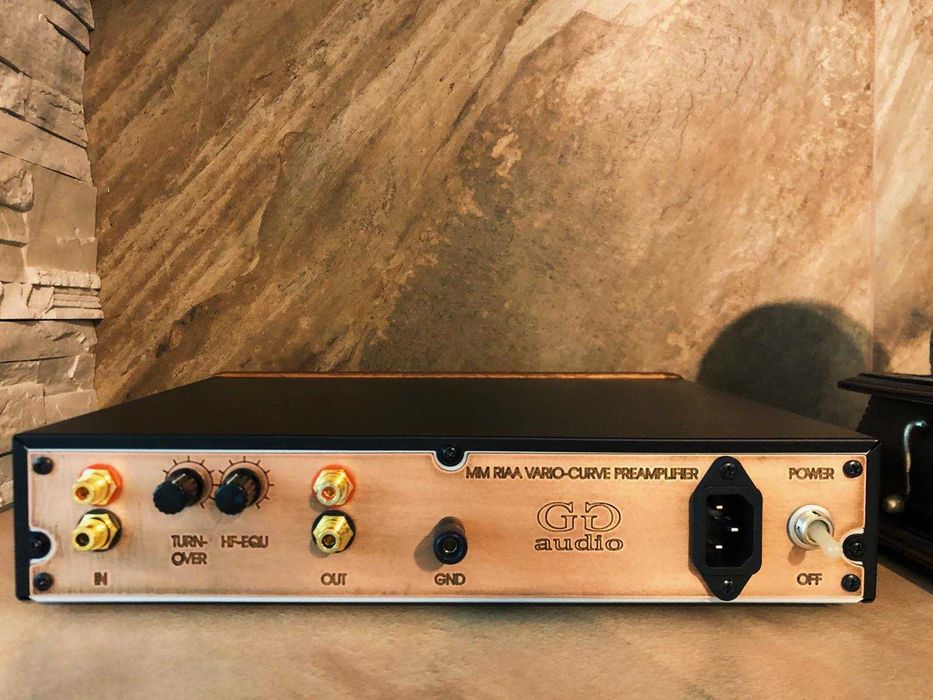 КОЛЕДНА ЦЕНА! Лампов РИАА коректор Vario Curve