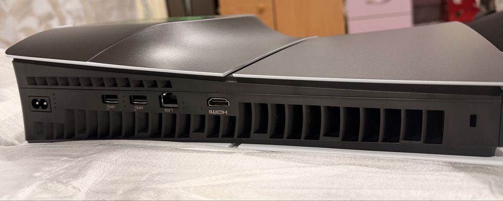 Продам новую PlayStation 5 (PS5)