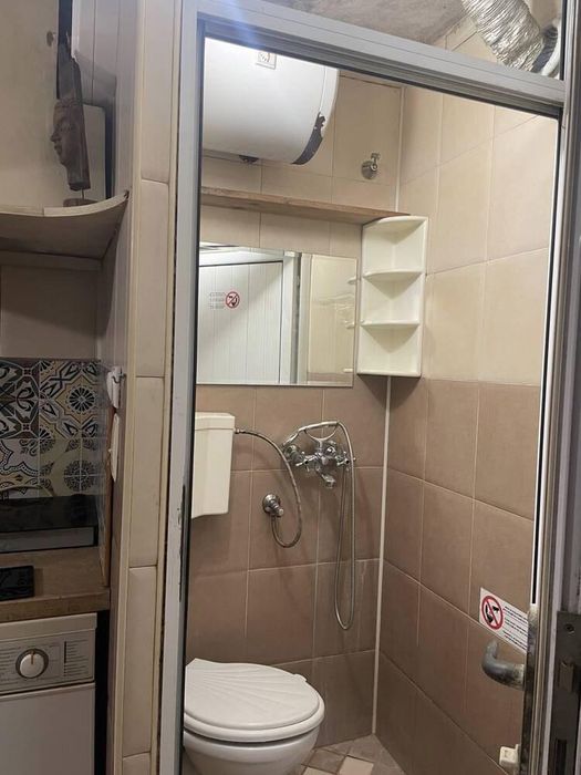 Дава се под наем Едностаен апартамент в Бургас, Център - 25 кв.м за 306 € - Снимка #1