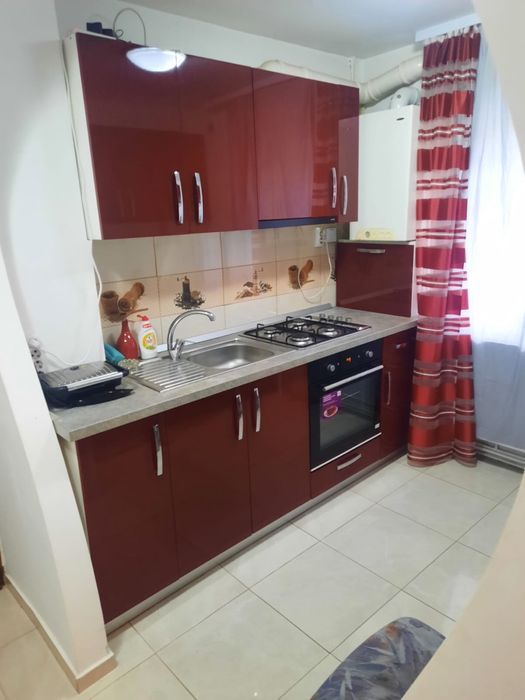 inchiriz garsoniera zona strand