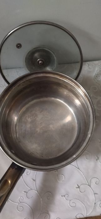 продам кастрюли эмалированные