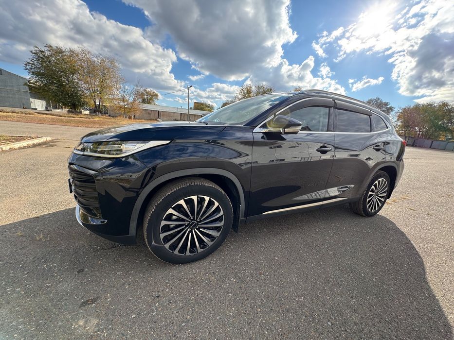 автомобиль EXEED TXL, 1,6