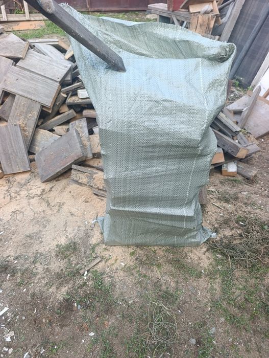 Дрова в мешках продам