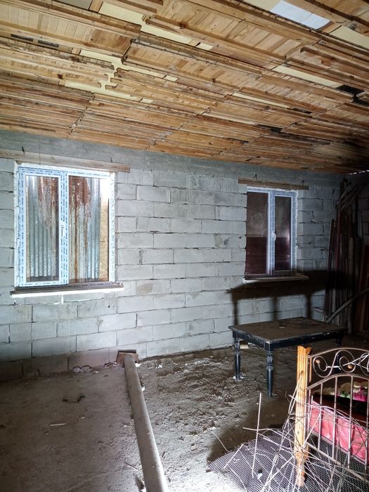 Дом недостроенный