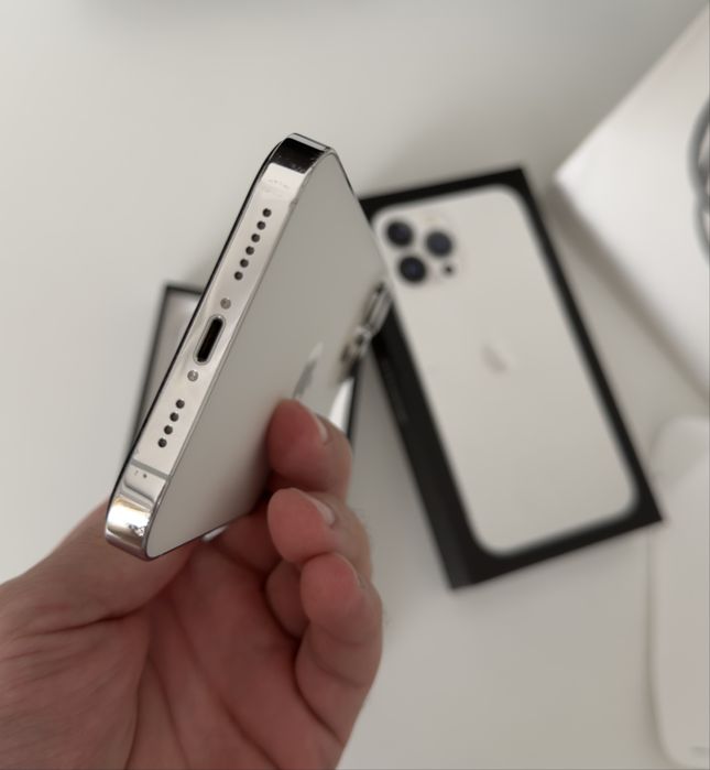 Iphone 13 Pro Max / 256 gb / Silver / Cadou 4 huse