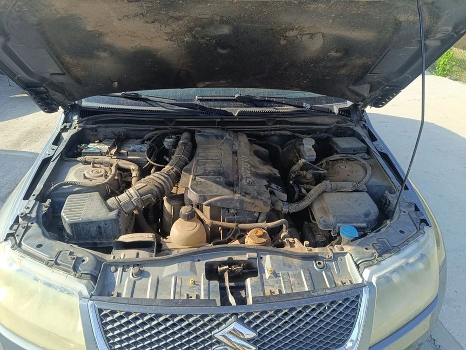 Dezmembrez suzuki grand Vitara 1.9ddis fabr.2006