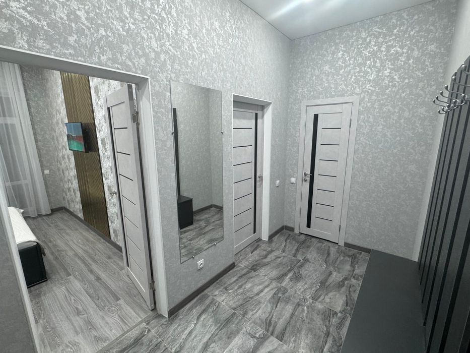 Сдам посуточно 2 комн ЖК Космос