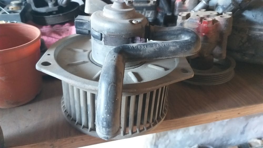 Запчасти мазда кронос