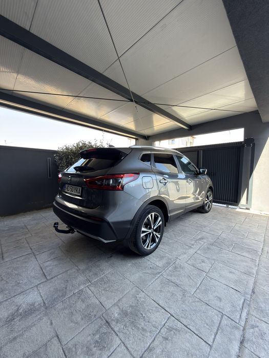 Nissan Qashqai 1.3 TCe 157cp Automat Panoramic Camere 360