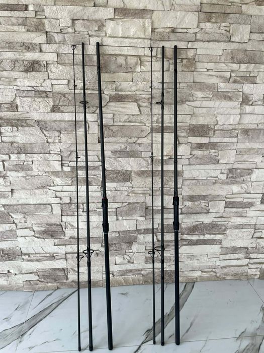 Vand lansete daiwa black widow