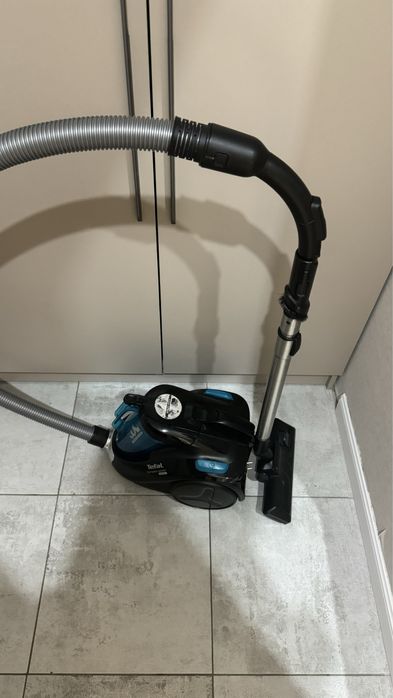 Продам пылесос Tefal