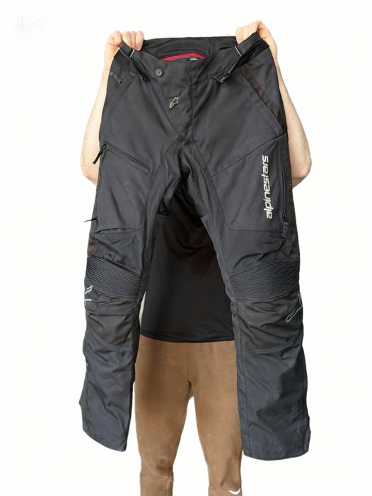 Vând echipament moto Alpinestars – stare foarte bună