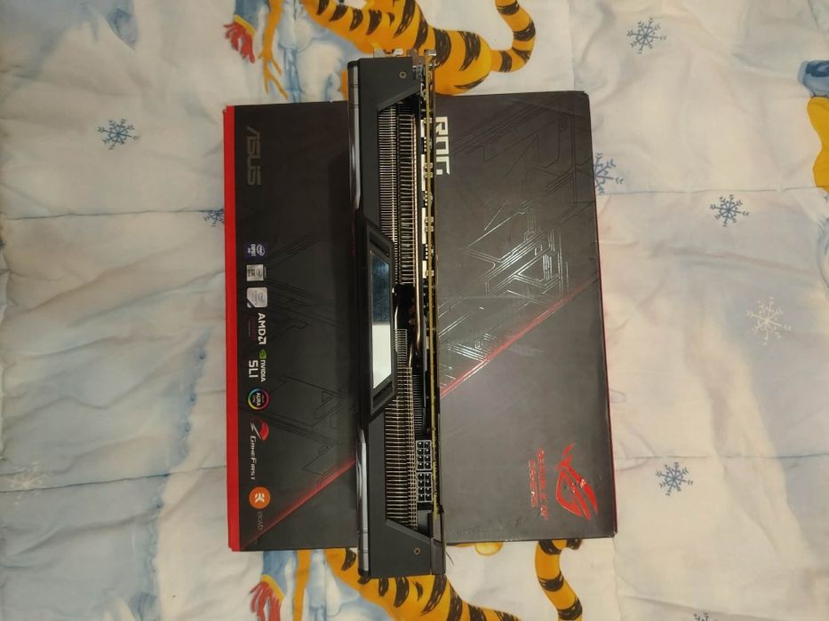 Видеокарта 8GB Shapphire Nitro+ Radeon Vega 64 (3 вентилатора)