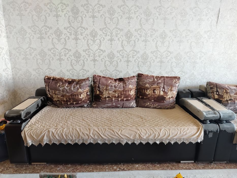 Малый диван, большой диван