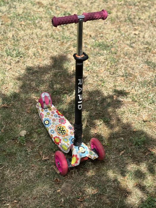 Тротинетка Lorelli Rapid със светещи гуми