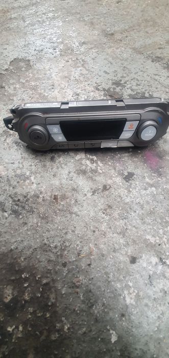 Panou comanda clima ford focus 2