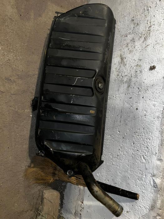 Продаю запчасти 124 мерседес. Авторазбор