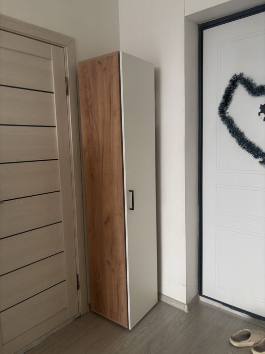 Продаю б/у шкаф состояние как новое