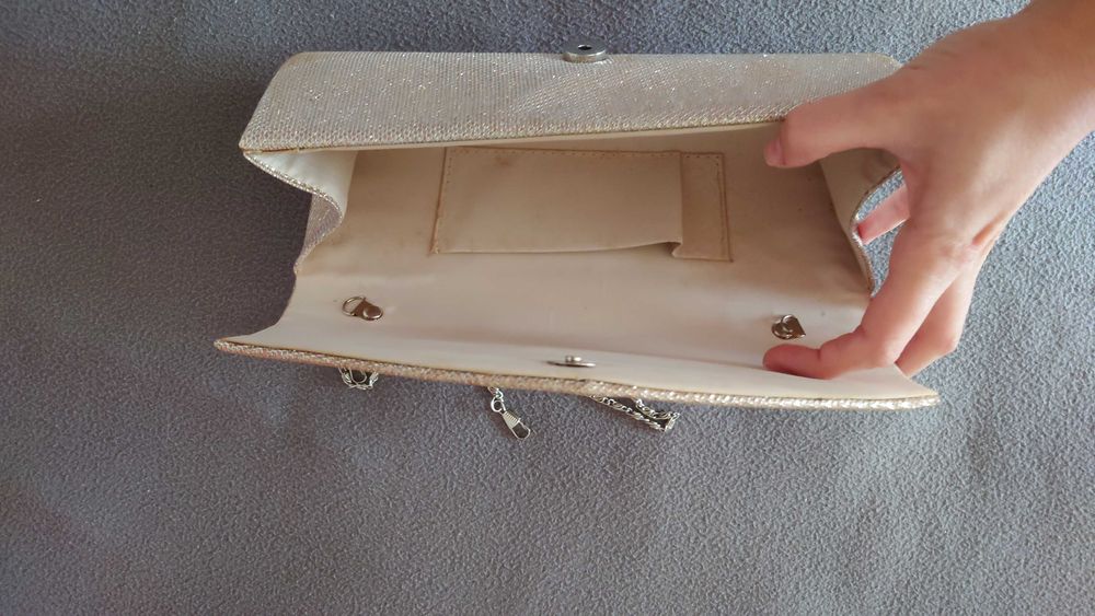 Елегантна бална рокля