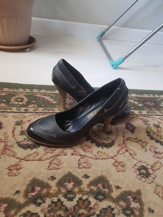 Обуви женские, дёшова