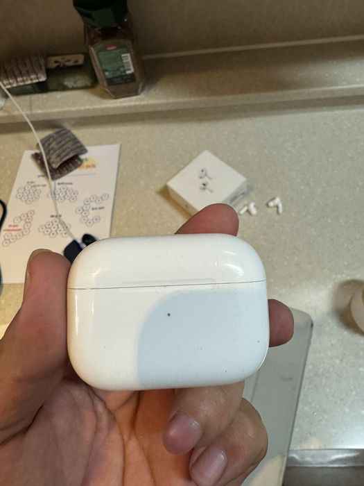 Air pods pro 2 .