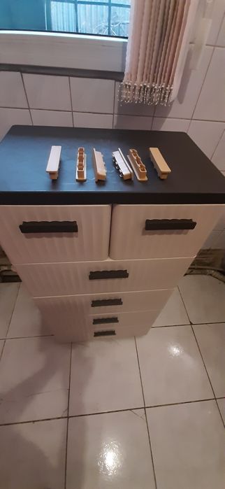 ПОКУПАЕМ.!Срочно.Шкафчик для всего..